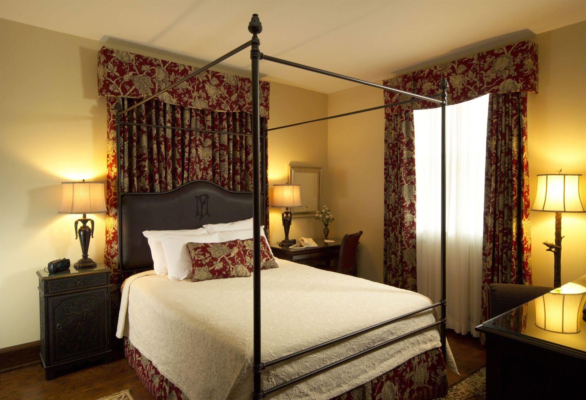 General Francis Marion Hotel 객실 사진