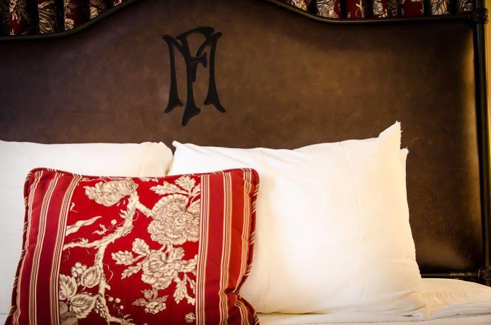 General Francis Marion Hotel 외부 사진